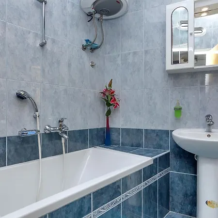 Lory Apartman *