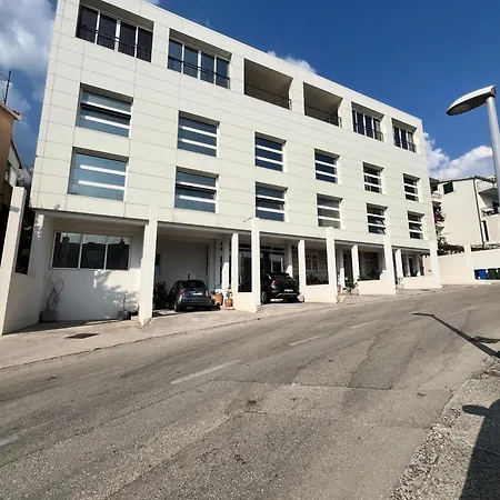 Lory Apartament *