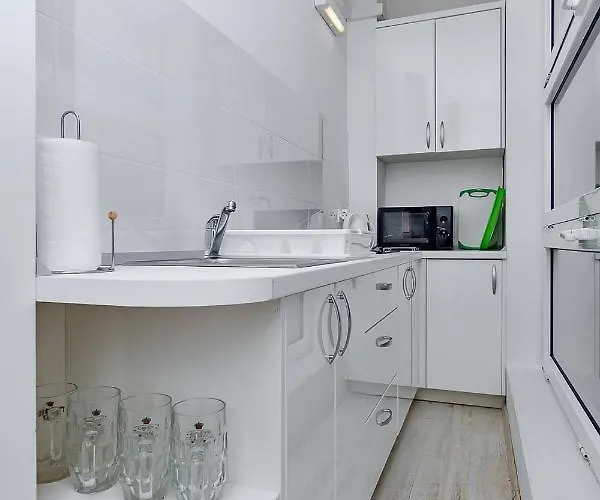 Lory Apartment *
